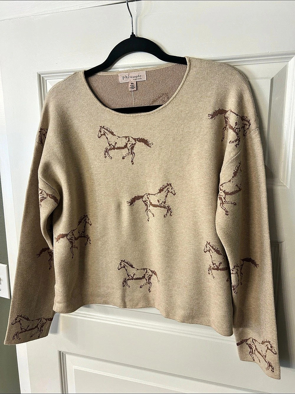 Philosophy Horse Print Crewneck Sweater in Beige Size Medium NWT - Picture 3 of 6